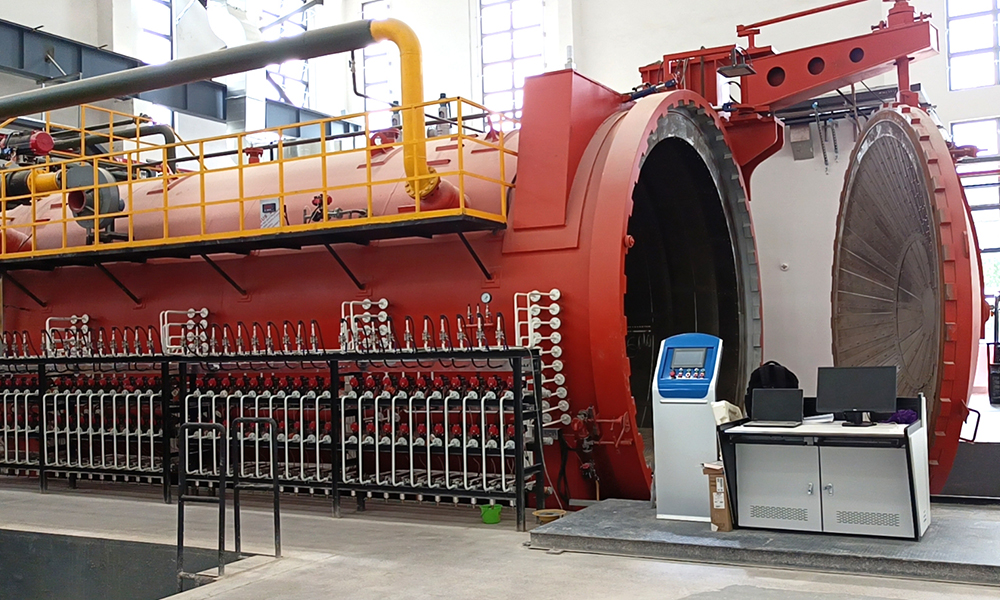 哈爾濱飛機工業(yè)集團有限責(zé)任公司 φ3000x8000mm 250℃ 1